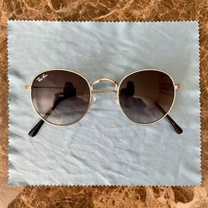Ray-Ban Round Metal Sunglasses